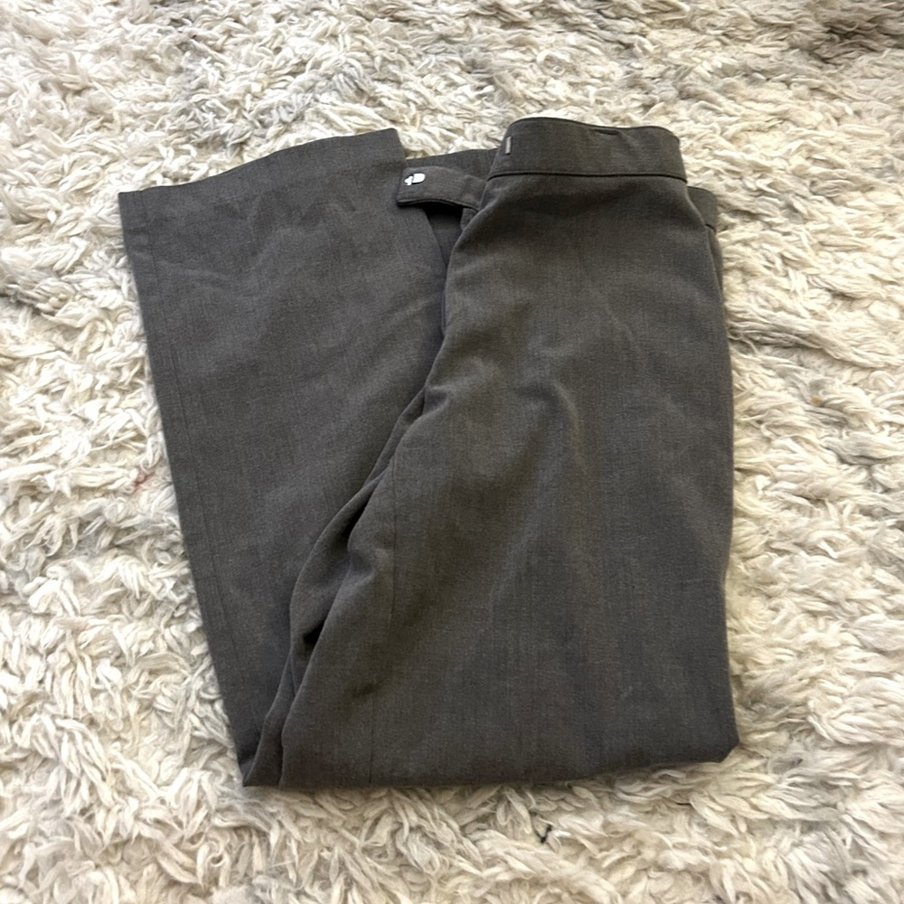 GREY PANTS